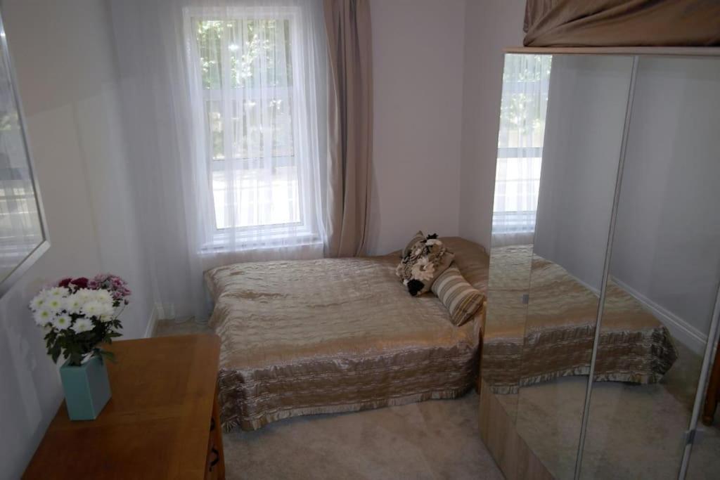 2 Bed Room Flat Near Westfield, West London Exteriör bild